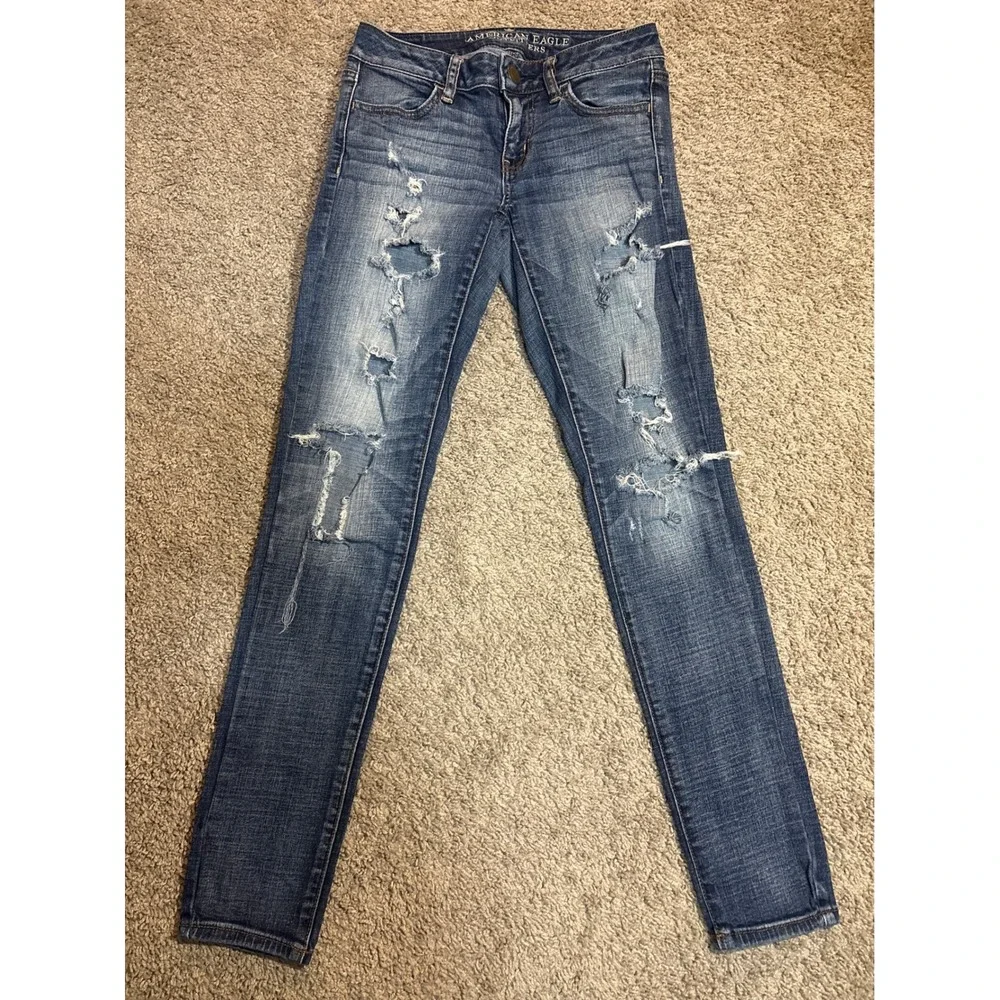 American Eagle Super Stretch Jegging Jeans Womens 2 Distressed Ripped Wash